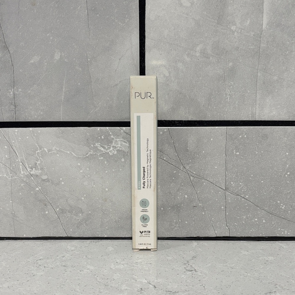 PUR Fully Charged Mascara